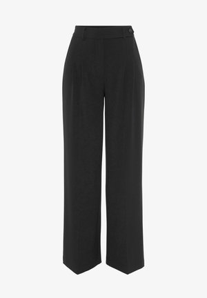 Mustad laiad püksid, mis on valmistatud siledast kangast, kõrgema vöökohaga, ees olevate voldikute ja vöökohtade nupuga detailiga.