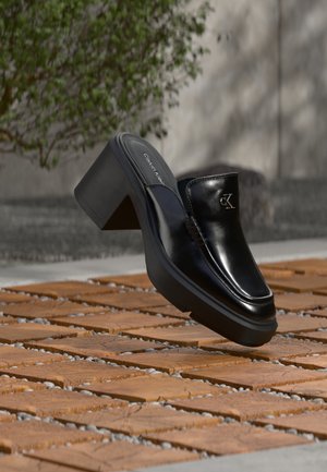 Calvin Klein, BLOCK HEEL MULE - Μιουλ με τακούνι - triple black