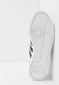 adidas Originals Tenisky - white