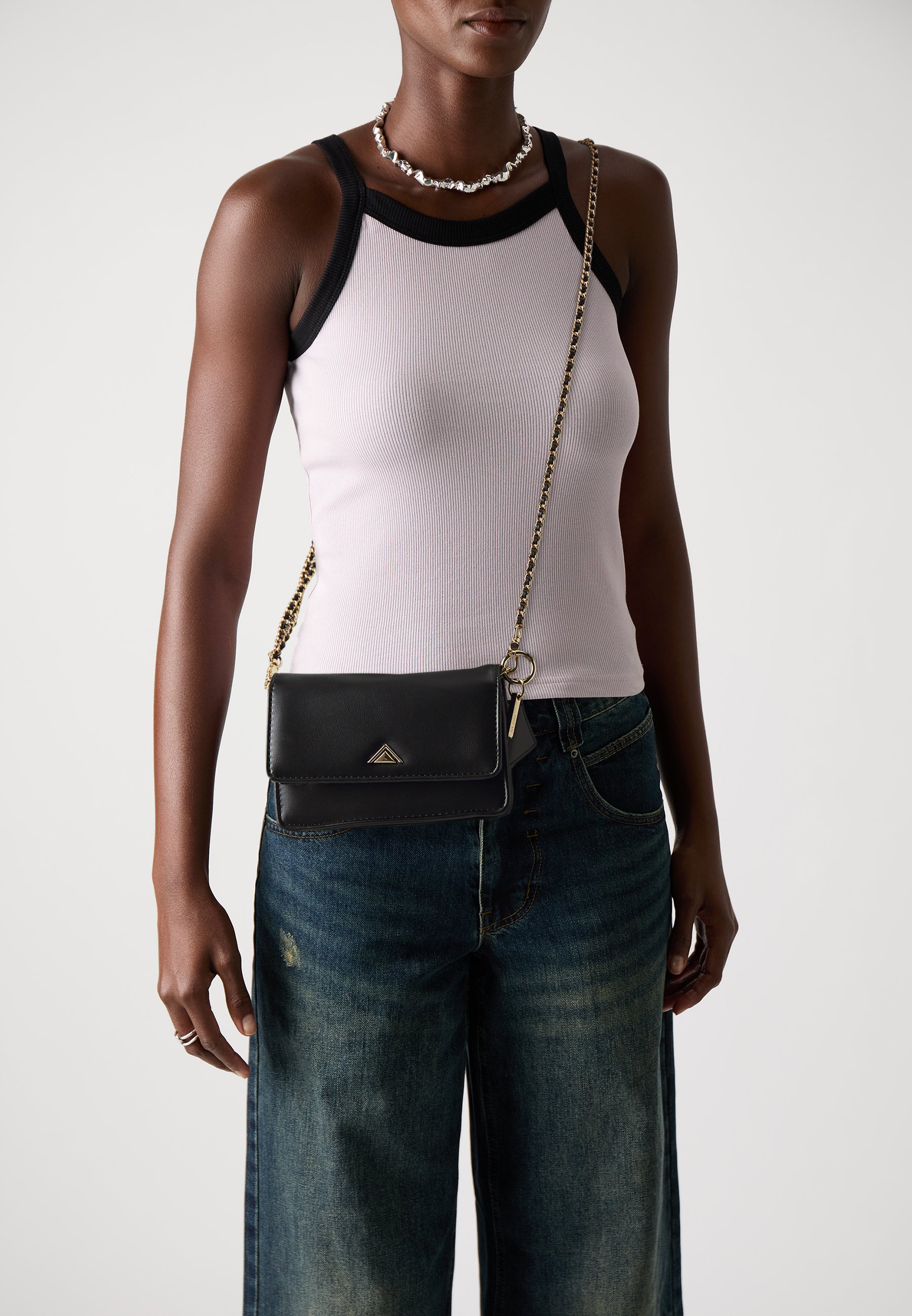★ALDO★ Aldo Avi Lily Satchel Bag Black Overflow ALDO Evielily Satchel - Black Overflow – Aldoshoes Singapore