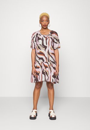JDYCAMILLE LIFE DRESS - Vestido de dia - cloud dancer