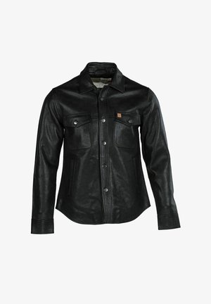 Fekete bőrdzseki gallérral, két mellzsebbel, gombos záródással és lekerekített szegéllyel. Simább textúra, enyhe fényű felülettel.