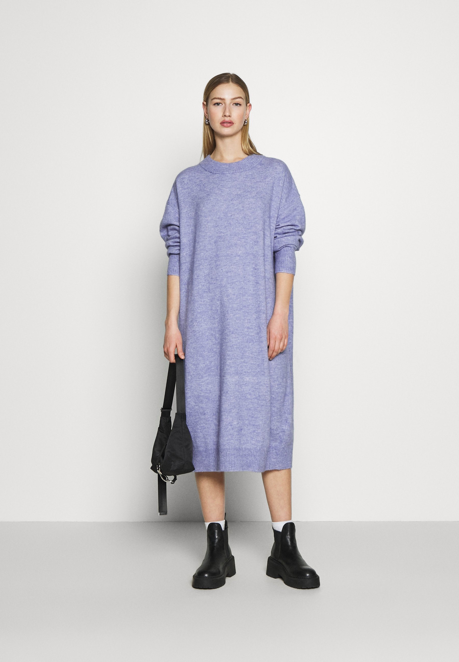 robe pull monki