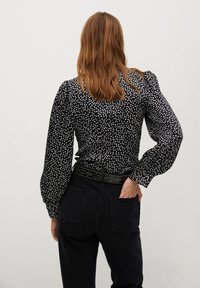 Mango Blouse - black