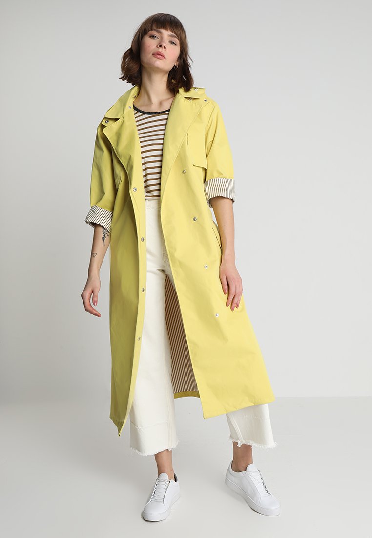 scotch and soda raincoat
