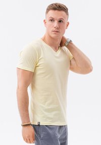 Ombre SET OF THREE  Z29 - T-shirt basic - dark blue/white/yellow