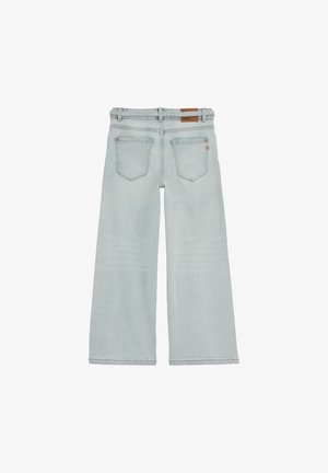 Jasnoniebieskie jeansy o szerokich nogawkach wykonane z denimu, z paskiem z szlufkami, dwoma tylnymi kieszeniami i minimalnymi przeszyciami.