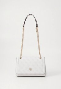 Witte leren handtas met een kettingriem, voorzien van een gestructureerd oppervlak en een driehoekig logo aan de voorkant. Compact rechthoekig ontwerp.