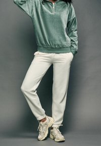 Next Bluza