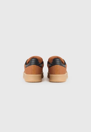 adidas Samba XLG Dusky Bronze Gum — foto 3
