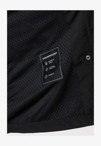 Ikke valgt, black black