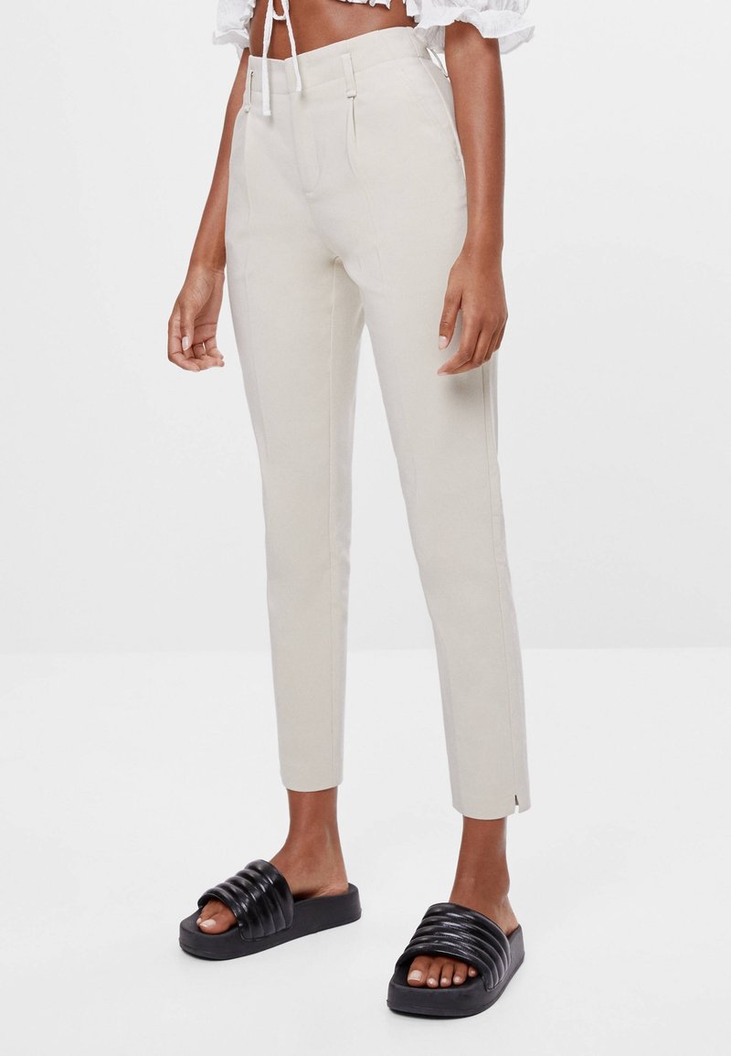 Bershka Chinos - beige