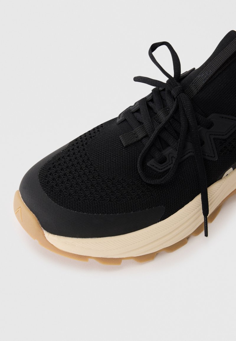 ARKK Copenhagen WASTE UNISEX Sneakers laag black/gum/zwart