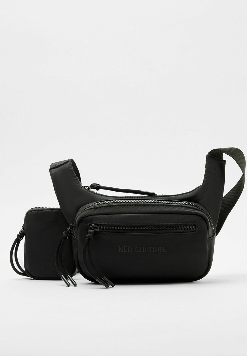 Herren Umhängetaschen | Bershka Umhängetasche black/schwarz - HC47913 Herren Umhängetaschen | Bershka Umhängetasche black/schwarz - HC47913
