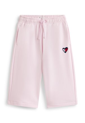 Ροζ σορτς μήκους μέχρι το γόνατο με ελαστική ζώνη μέσης, κορδόνι, πλαϊνές τσέπες και μικρό λογότυπο σε σχήμα καρδιάς στο αριστερό μηρό.
