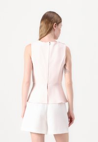 Guess AMBRE PEPLUM - Toppi - low key pink