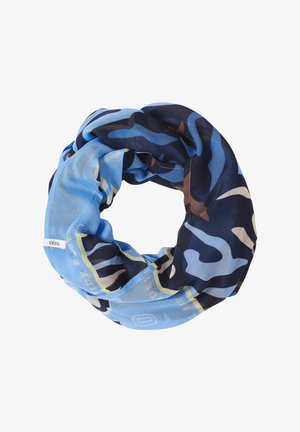 Lichtblauwe sjaal met abstracte donkere patronen, met een mix van kleuren en texturen, ontworpen als een lusstijl met een merkembleem.