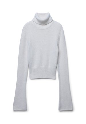 Maglione a collo alto grigio chiaro, design cropped, colletto e orlo a costine, lunghe maniche a campana, texture morbida, dettagli minimi, colore uniforme.