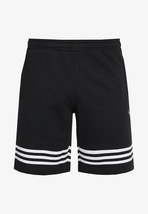Černé sportovní šortky vyrobené z bavlny, s elastickým pasem, bočními kapsami a bílými vodorovnými pruhy blízko lemu.