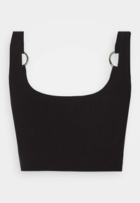 Schwarzes kürzes Top mit Rippstruktur, das breite Träger und einen runden Ausschnitt hat. An den Trägern sind silberne Ringe angebracht, die zusätzlichen Design-Details verleihen.
