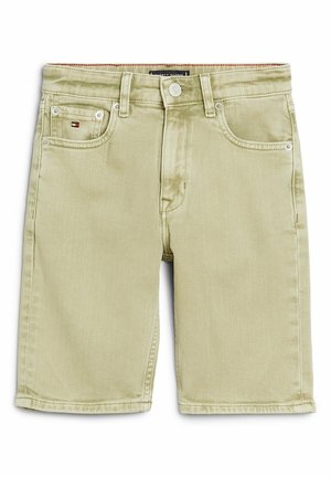 Short en denim beige avec poches avant, passants de ceinture, fermeture par bouton et petit logo Tommy Hilfiger sur la poche pour pièces.