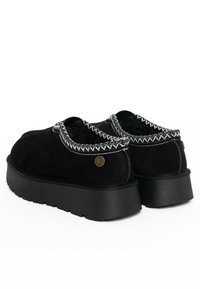 Gooce WAEL - Zapatos sin cordones - black