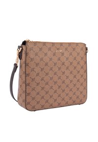 Borsa crossbody marrone con motivo, finitura testurizzata, dotata di minuteria dorata, logo e tracolla regolabile. Design rettangolare semplice.