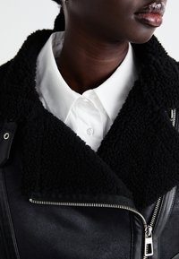 ONLY ONLBETTY BONDED OVERSIZED AVIATOR  - Vinterjacka - black
