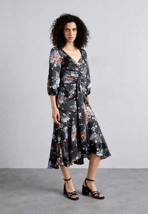 THREE QUARTER SLEEVE WALKER DRESS - Vapaa-ajan mekko - obsidian multi