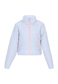 Giacca puffer corta di colore azzurro chiaro con colletto alto. Presenta una zip anteriore, due tasche laterali e dettagli in zip rosa a contrasto.