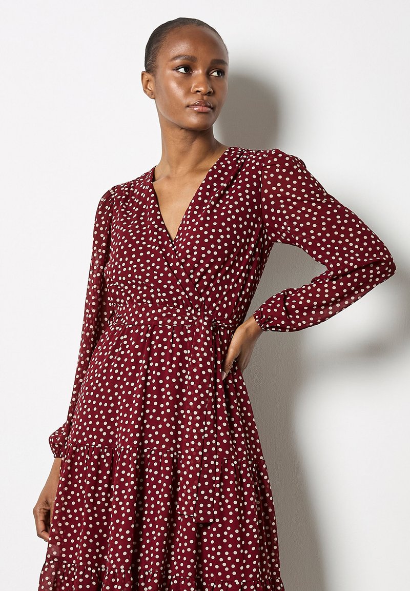burgundy and white polka dot dress YVE VELOUR HALTER MAXI DRESS - BURGUNDY  CHIC LE FRIQUE