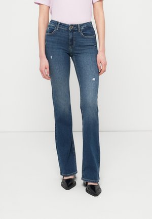 ONLBLUSH - Flared Jeans - medium blue denim