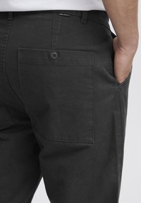 Blend BHPANTS RELAXED FIT - Nadrágok - black