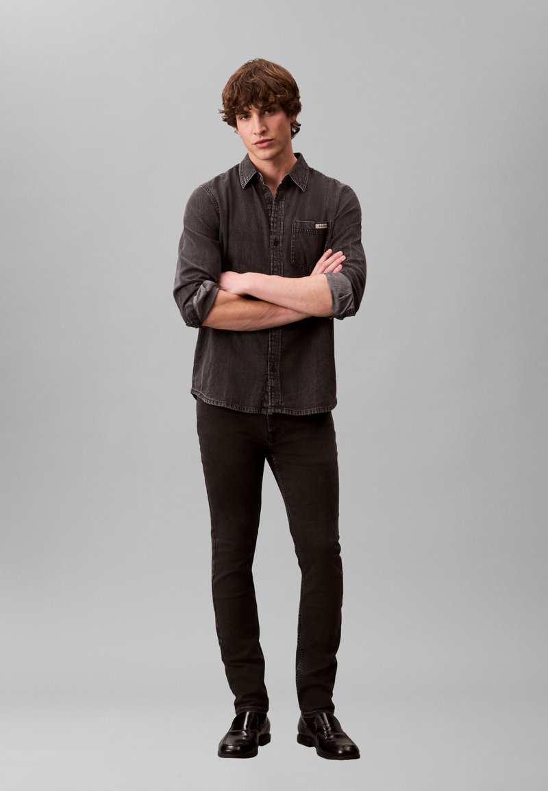 Calvin Klein Jeans Skinny-Farkut - essential black