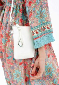 SURI FREY  DEBBY biały