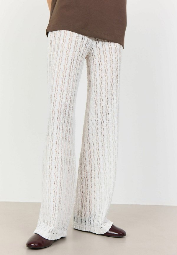 LR-LAICA 3 - Stoffhose