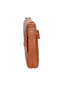 Borsa a tracolla in pelle marrone con forma rettangolare, dotata di una tracolla e di una tasca laterale. Texture liscia con dettagli in metallo.