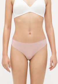 Calvin Klein Underwear THONG INVISIBLES 3 PACK - String - subdued/ivory
