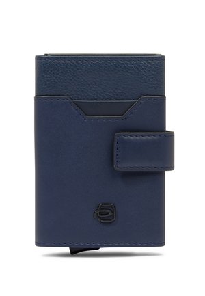 Compact marineblauw leren portemonnee met een gestructureerd bovenste gedeelte, een drukknoopsluiting en een klein reliëflogo aan de voorkant.