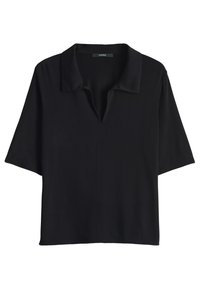 Haut noir à manches courtes avec un col, confectionné en tissu doux, présentant une coupe décontractée et un design minimaliste sans motifs visibles.