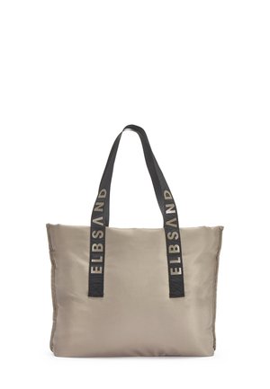 Beige Tragetasche aus glattem Stoff mit zwei schwarzen Trägern, auf denen der Markenname "ELBSAND" in Weiß gedruckt ist. Rechteckige Form, weiche Textur.