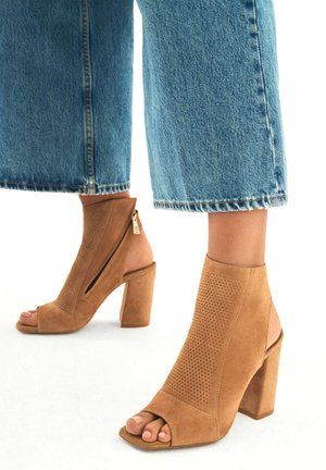 IMANI - High heeled sandals - light brown