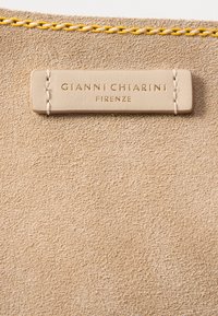 Gianni Chiarini EUFORIA - Kézitáska - sughero