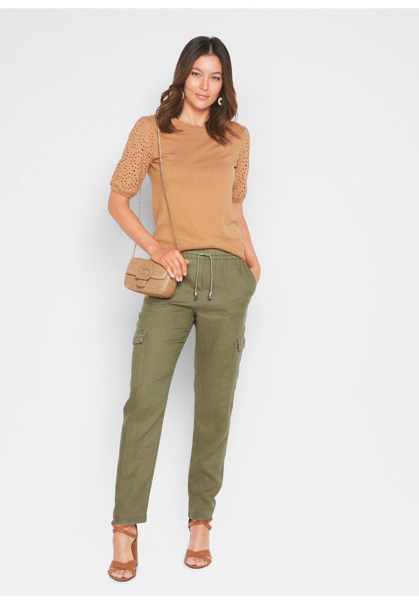bonprix Pantaloni cargo - grün/oliva - Zalando.it