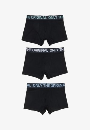 Drie paar zwarte boxer briefs met grijze taillebanden met de herhaalde tekst "ONLY THE ORIGINAL", verticaal gerangschikt op een witte achtergrond.