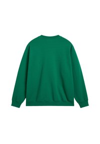 Sudadera verde, mezcla de algodón, cuello redondo, mangas largas, ajuste holgado, tejido texturizado, sin patrones o acentos notorios. Vista trasera.