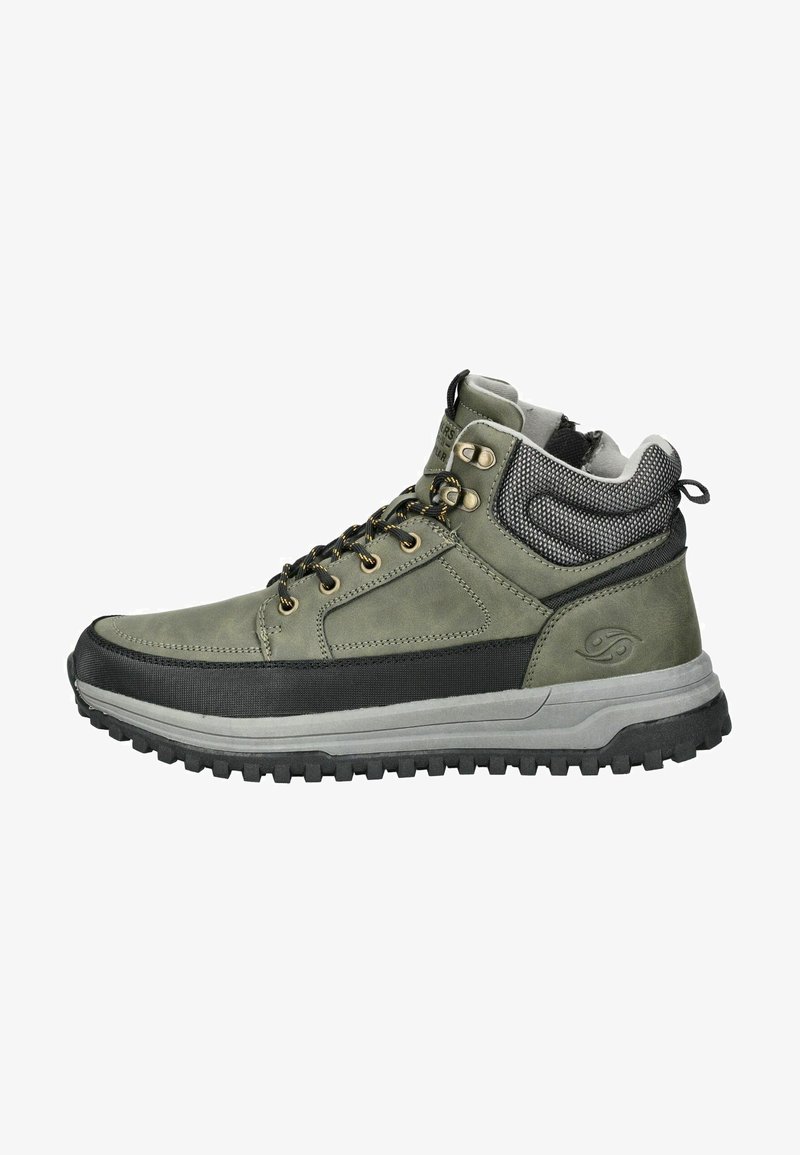 Hoch geschnittene Wanderschuhe aus olivgrünem Leder mit schwarzen Akzenten, strukturiertem Mesh-Kragen, goldenen Ösen und robusten grauen Traktionssohlen.