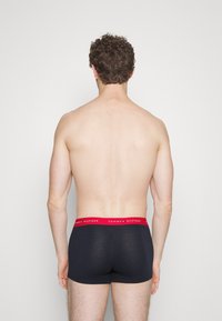 Tommy Hilfiger SIGNATURE TRUNK 3 PACK - Calzoncillos - shocking blue/primary red/carbon
