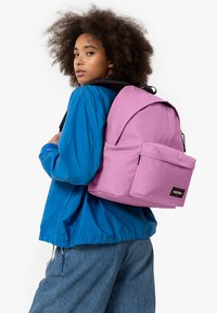 Eastpak PADDED PAK'R - Dagryggsäck - candy pink