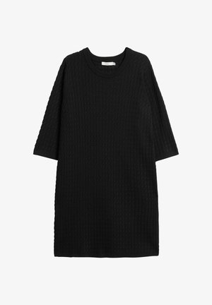 Czarna dzianinowa sukienka o fakturowanej powierzchni, z okrągłym dekoltem i krótkimi rękawami. Sięga do połowy uda. Prosty krój bez ozdób.